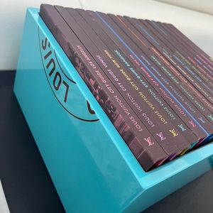 Louis Vuitton City Guides for fifteen destinations, exclusive travel notebook